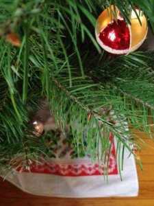 Vintage Tree Skirt